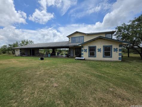 3665 Pvt Road 5500 Uvalde TX 78801