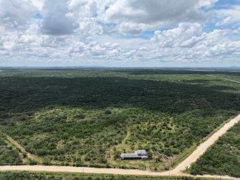 3665 Pvt Road 5500 Uvalde TX 78801