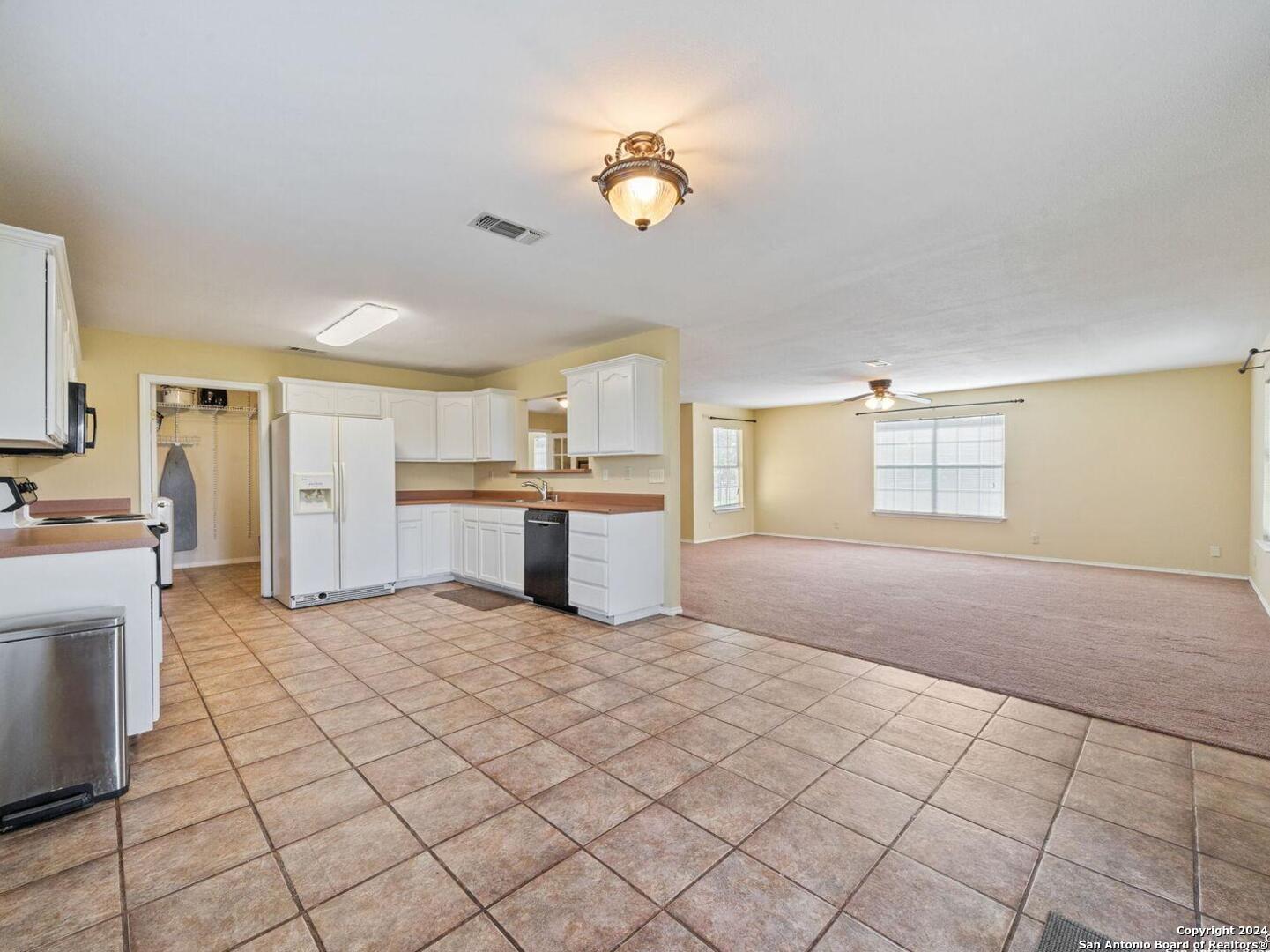 17475 Fm 463 Natalia TX 78059