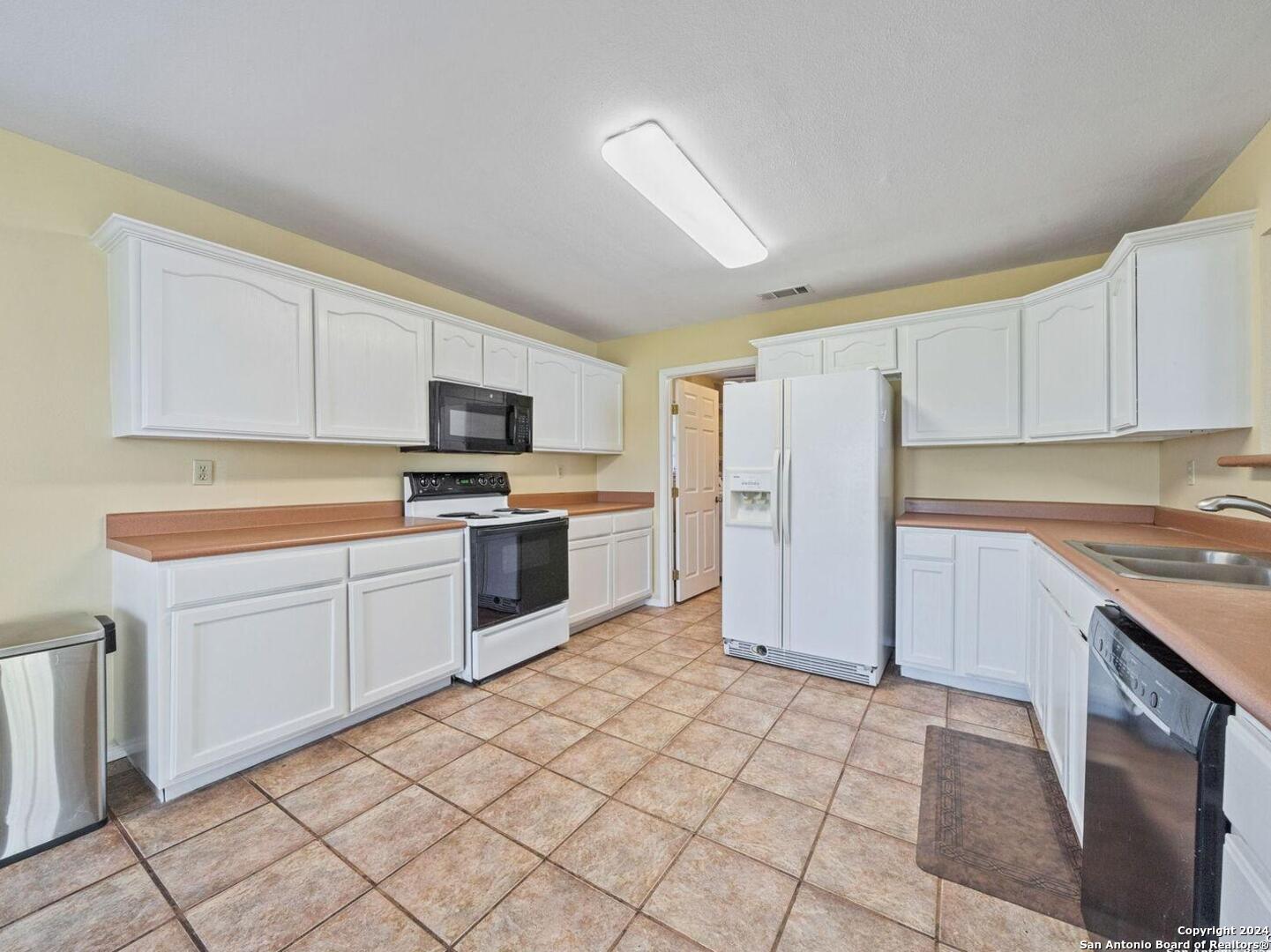 17475 Fm 463 Natalia TX 78059