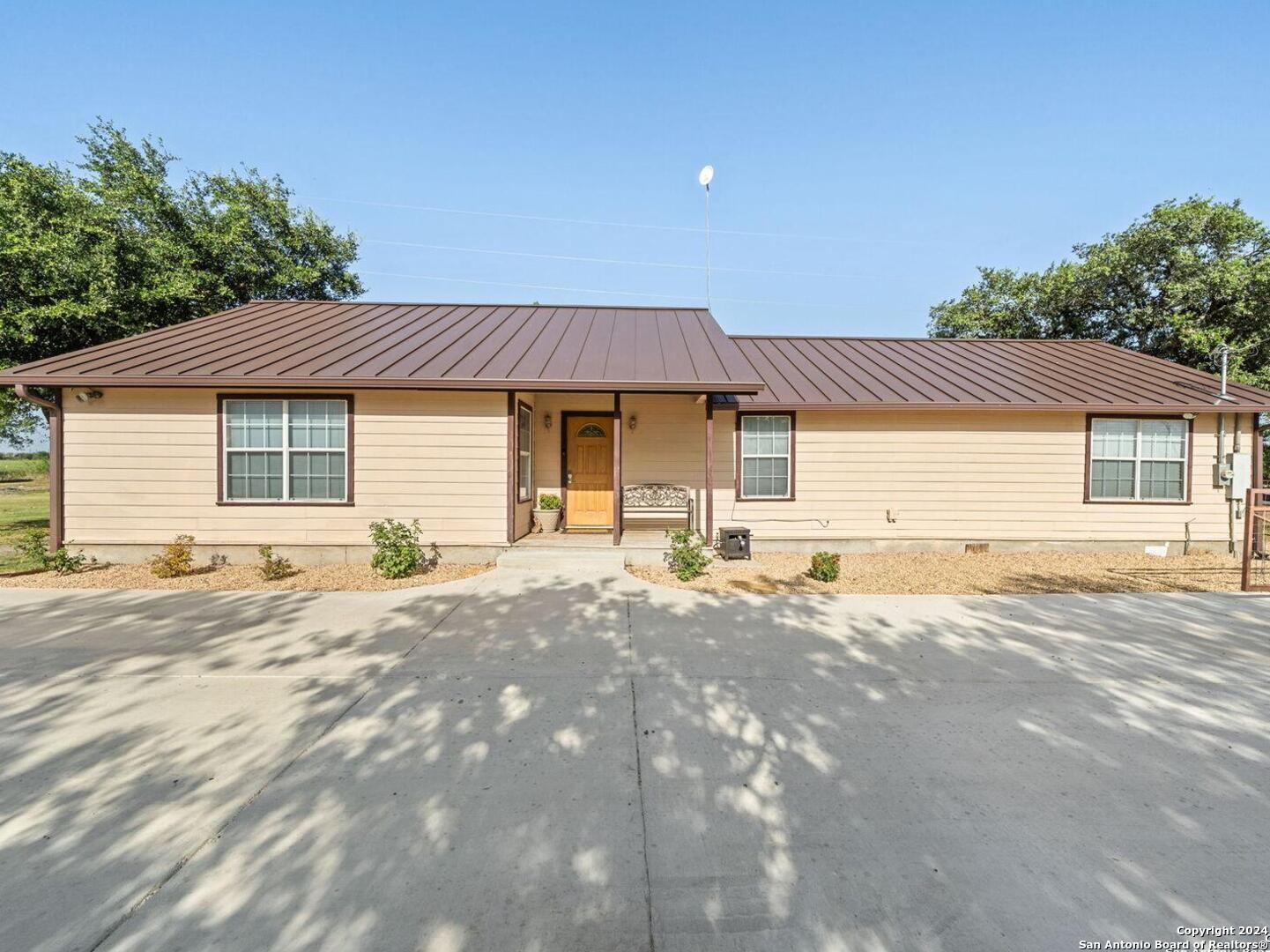 17475 Fm 463 Natalia TX 78059