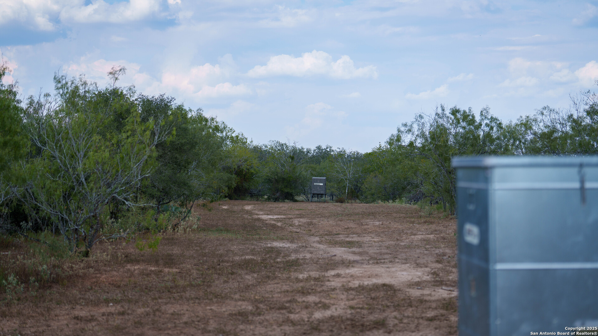 916 County Road 421 Waelder TX 78959