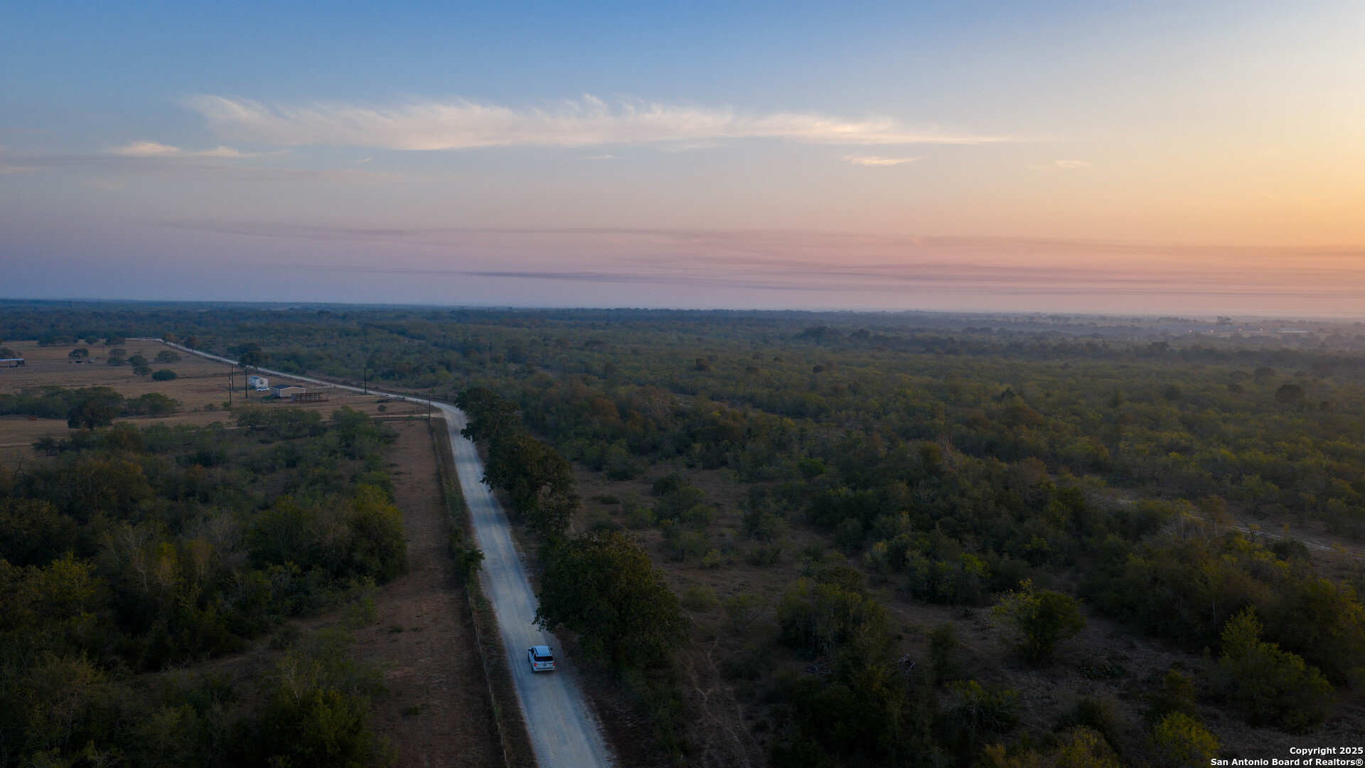 916 County Road 421 Waelder TX 78959
