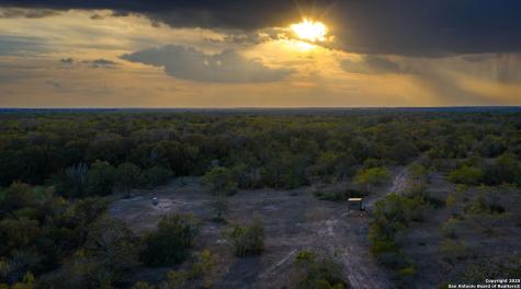 916 County Road 421 Waelder TX 78959