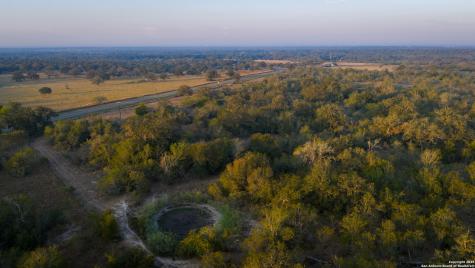 916 County Road 421 Waelder TX 78959