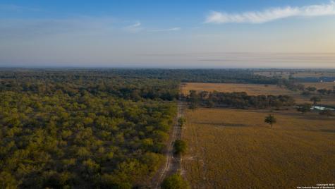 916 County Road 421 Waelder TX 78959