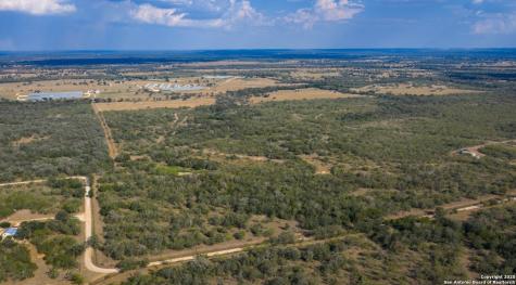 916 County Road 421 Waelder TX 78959