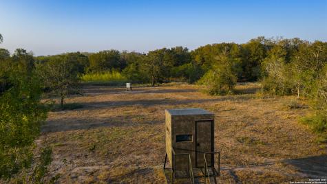 916 County Road 421 Waelder TX 78959