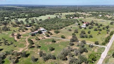 21.16 1951 Dowdy Road Seguin TX 78155