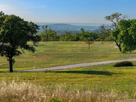 862 Grape Creek Road Fredericksburg TX 78624