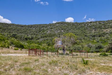 2242 Patterson Creek Road Leakey TX 78873