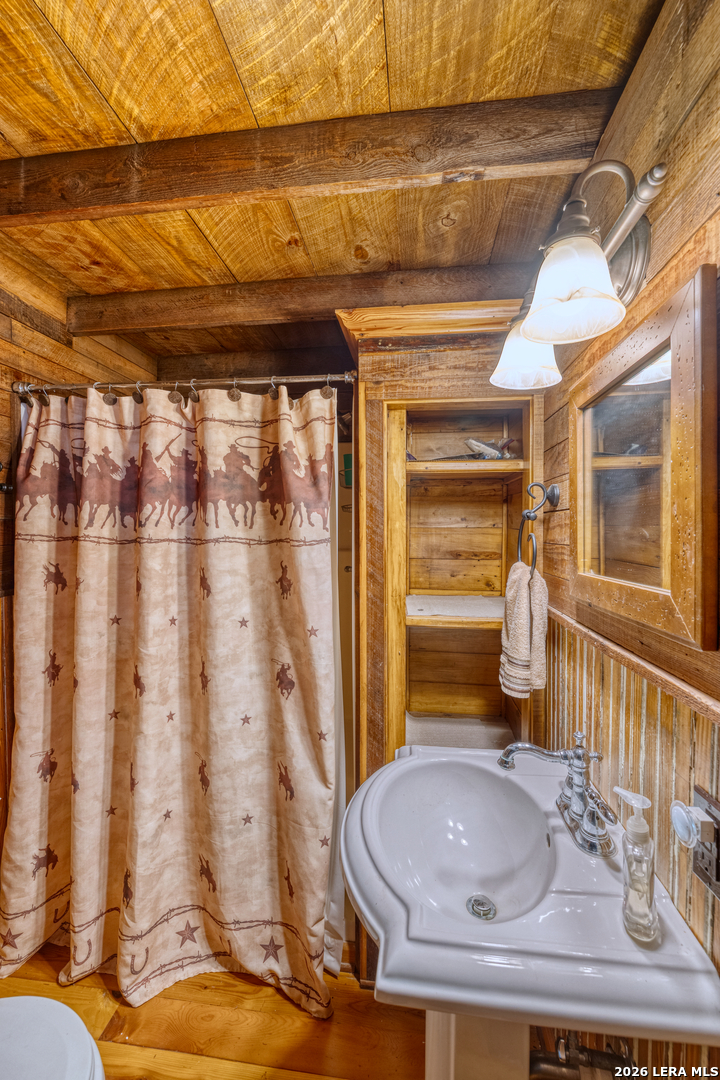 2242 Patterson Creek Road Leakey TX 78873