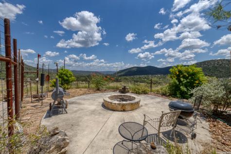 2242 Patterson Creek Road Leakey TX 78873