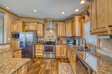 2242 Patterson Creek Road Leakey TX 78873