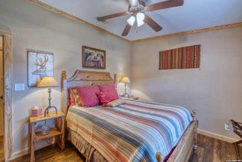 2242 Patterson Creek Road Leakey TX 78873