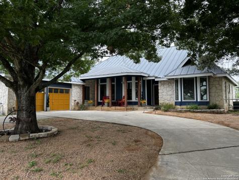 1790 County Road 271 Rio Medina TX 78066