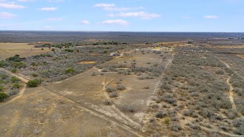 000 County Road 454 Stockdale TX 78160