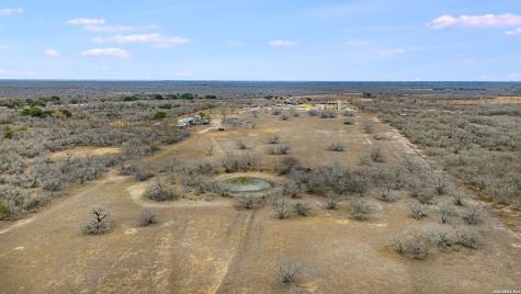 000 County Road 454 Stockdale TX 78160