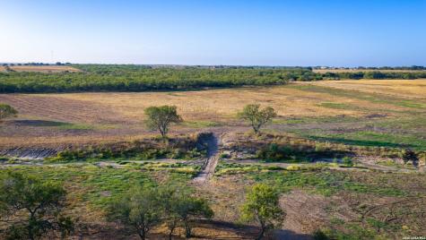 7110 Us Highway 181 Poth TX 78147