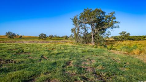 7110 Us Highway 181 Poth TX 78147