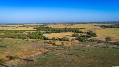 7110 Us Highway 181 Poth TX 78147