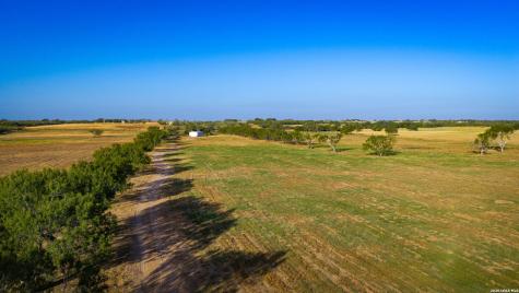 7110 Us Highway 181 Poth TX 78147