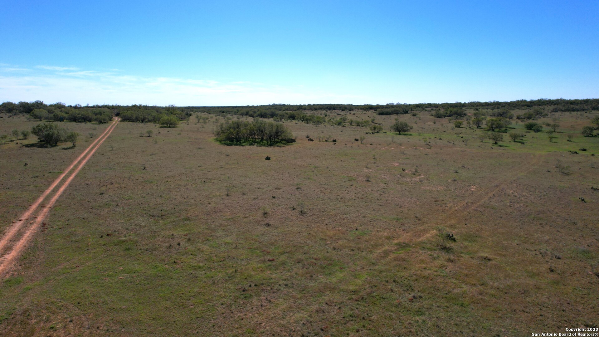 1913 County Road 3000 Pearsall TX 78061
