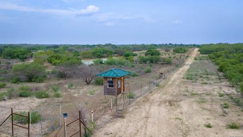 5797 Fm 3408 Cotulla TX 78014