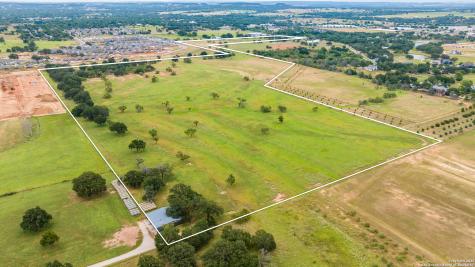 1080 S Eagle Street Fredericksburg TX 78624