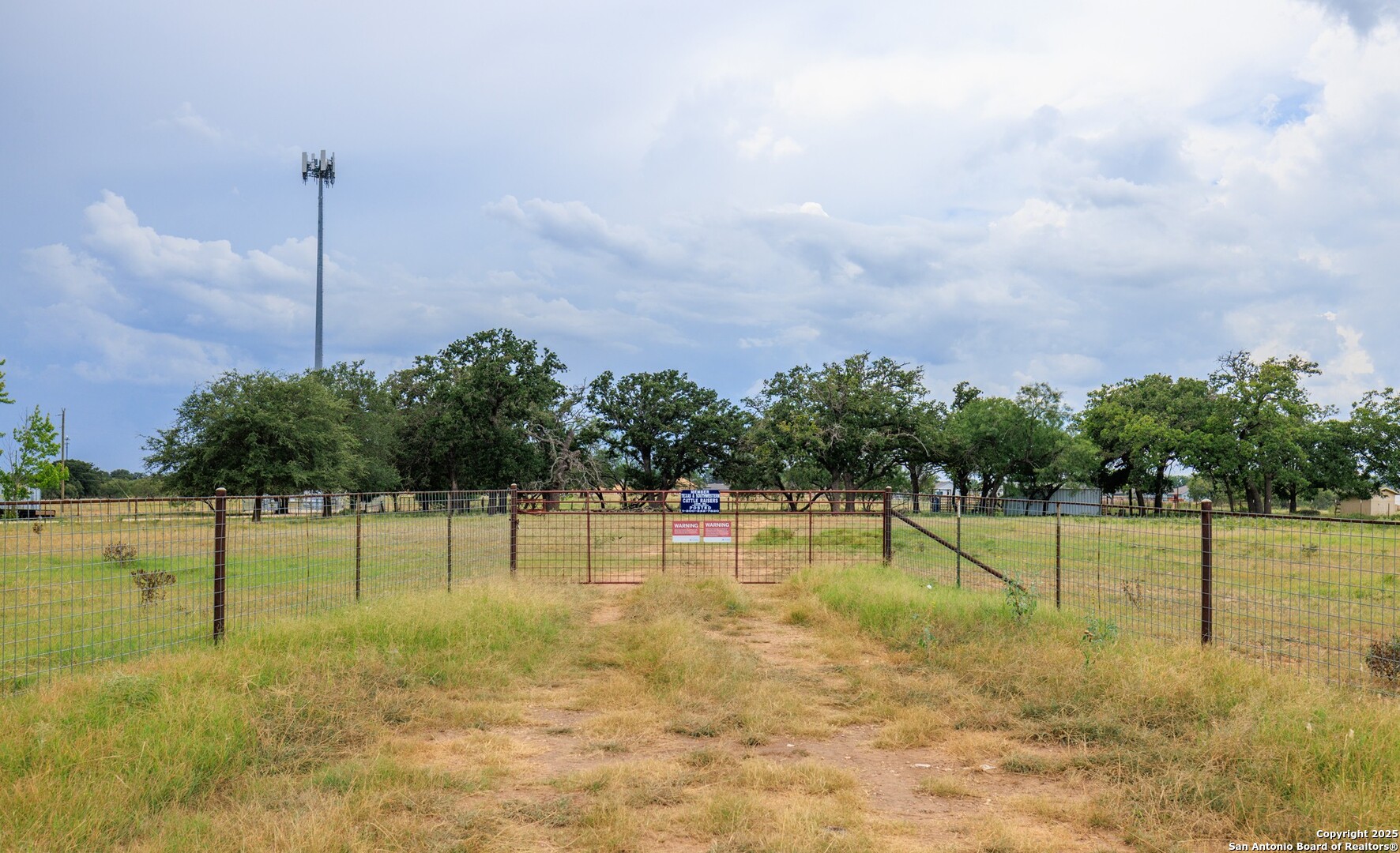 1080 S Eagle Street Fredericksburg TX 78624