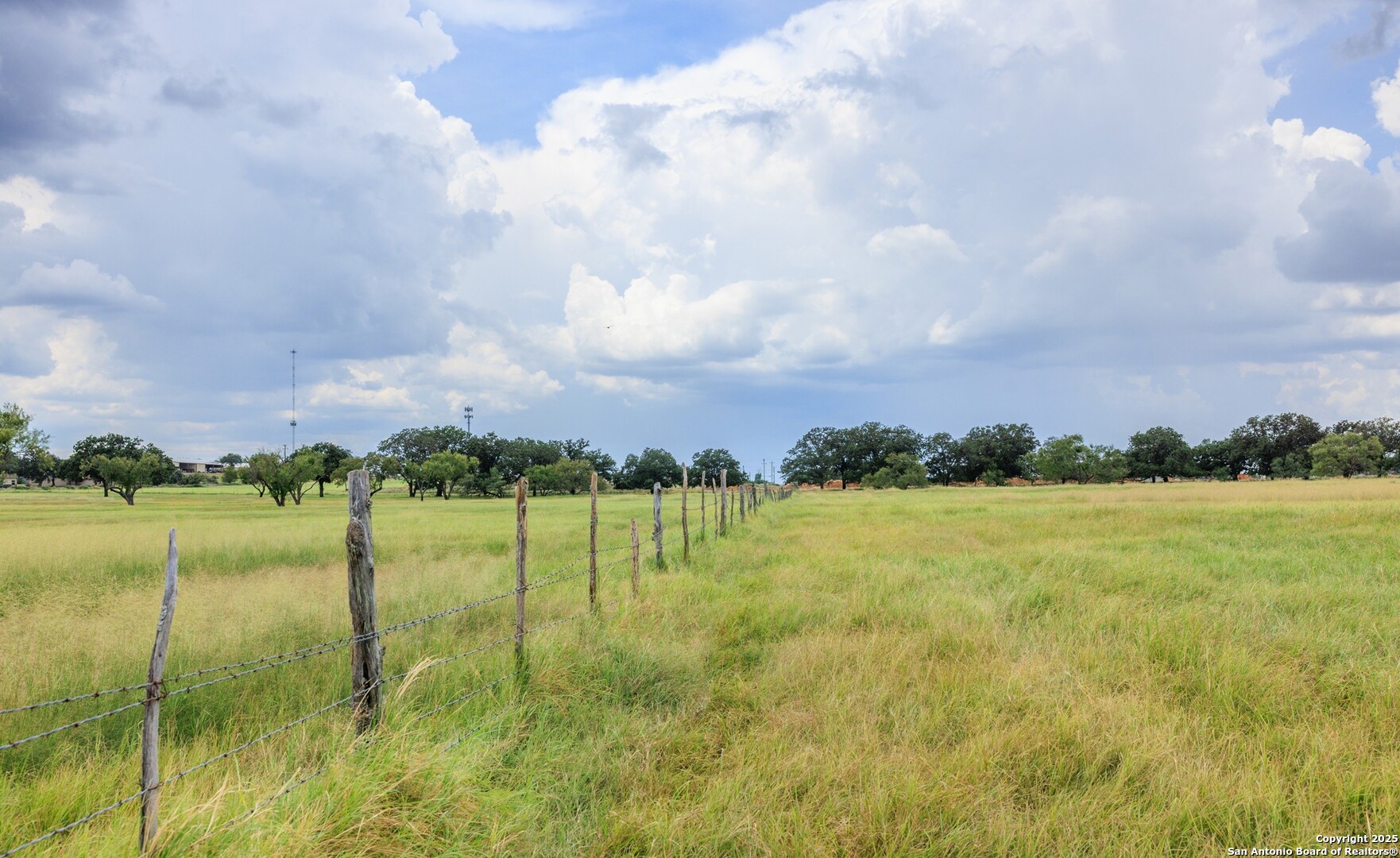 1080 S Eagle Street Fredericksburg TX 78624