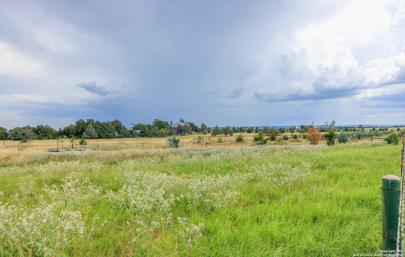 1080 S Eagle Street Fredericksburg TX 78624