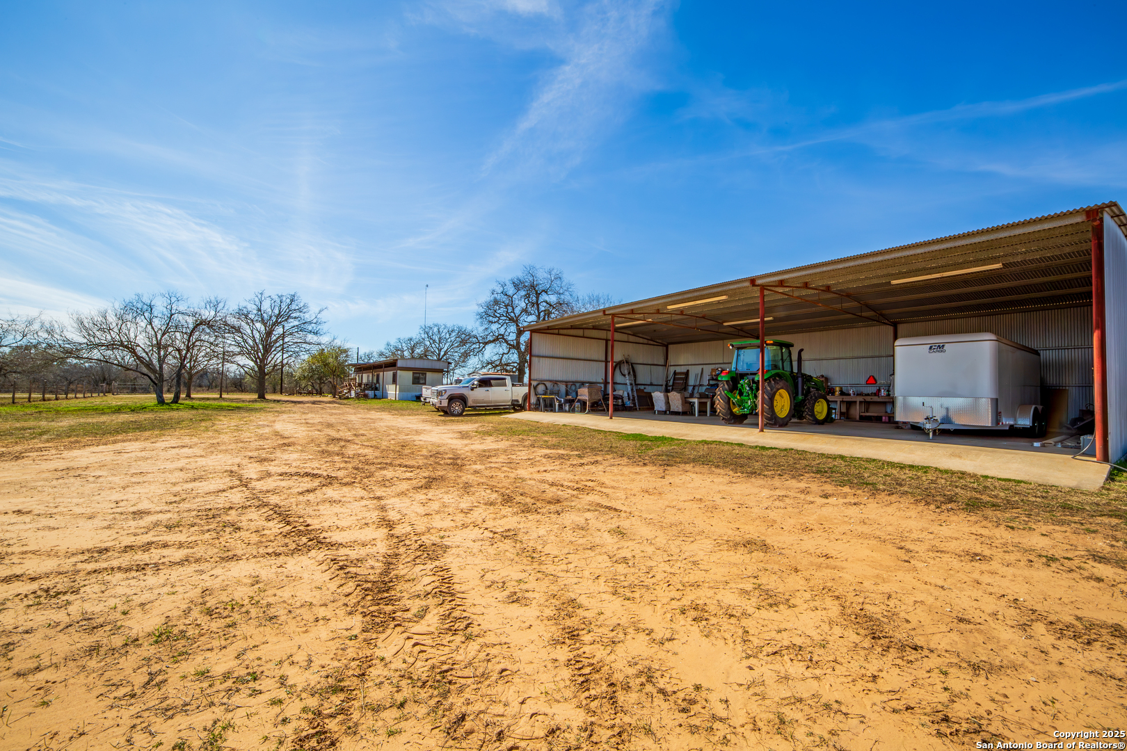 762 Cr 108 Floresville TX 78114