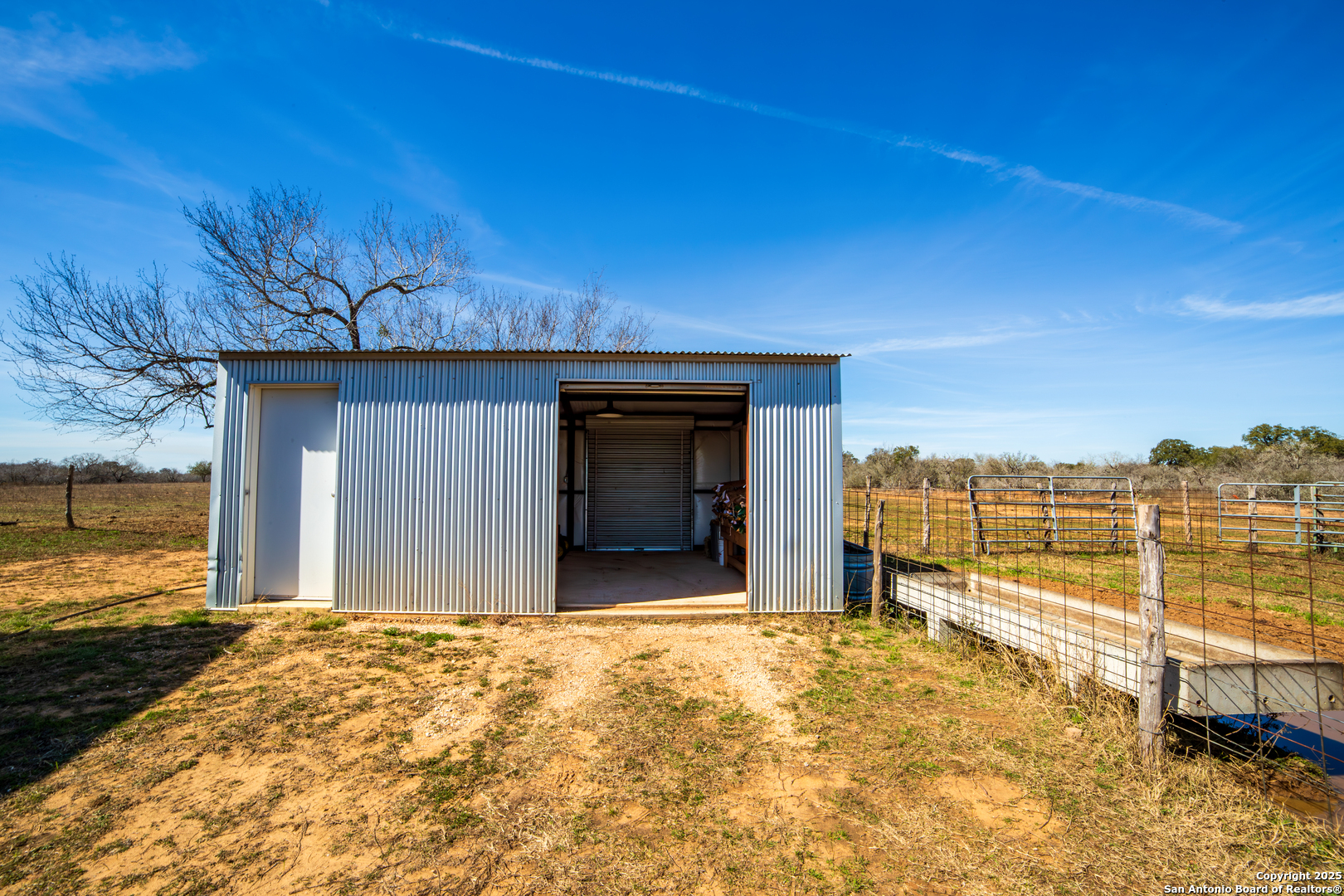 762 Cr 108 Floresville TX 78114