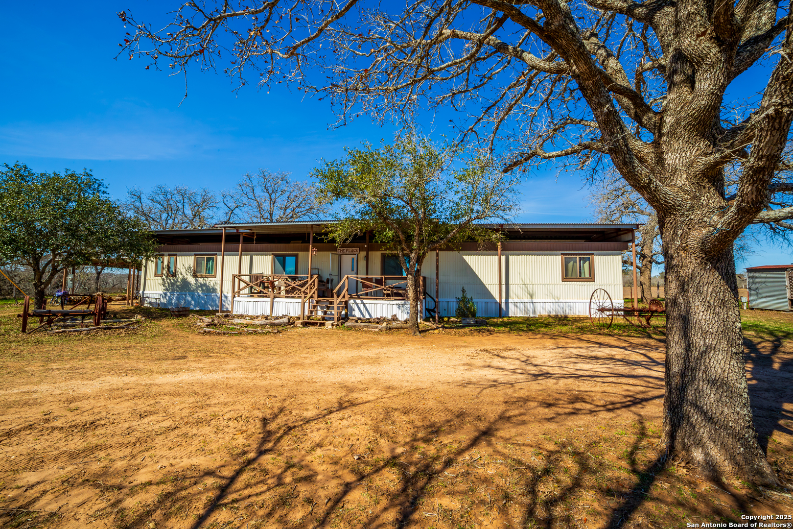 762 Cr 108 Floresville TX 78114