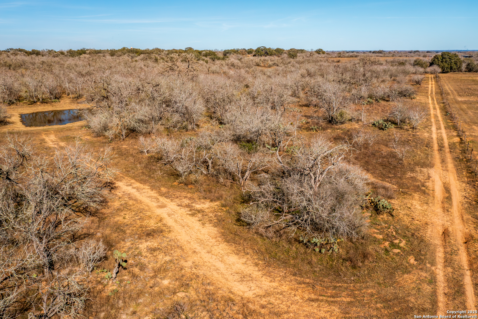 762 Cr 108 Floresville TX 78114