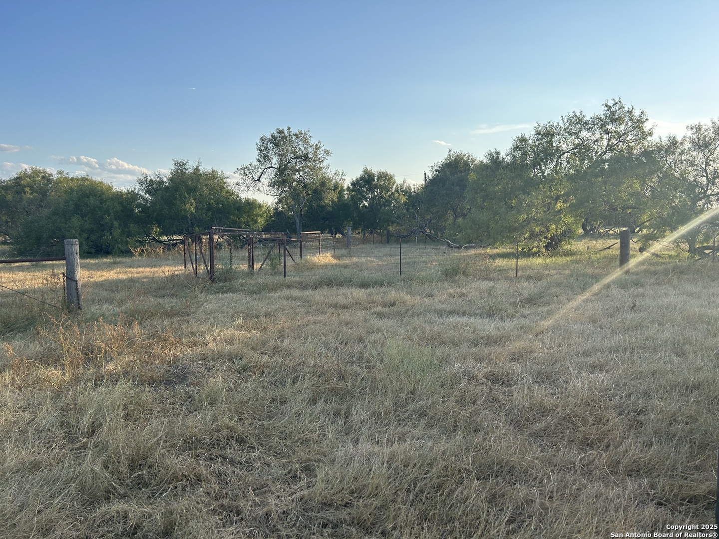 1571 Street Highway 97 E Floresville TX 78114