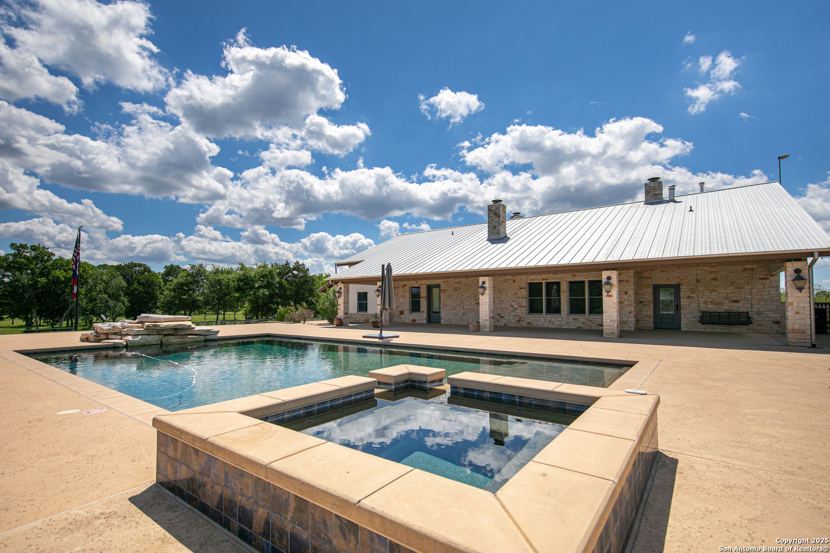 9560 Old Colony Line Road Dale TX 78616