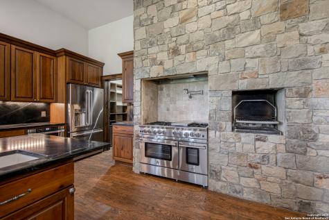 9560 Old Colony Line Road Dale TX 78616