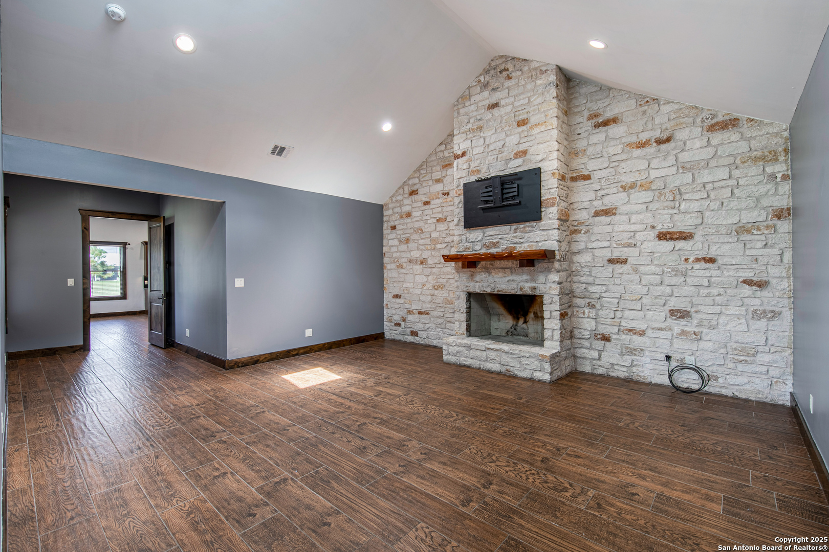 9560 Old Colony Line Road Dale TX 78616