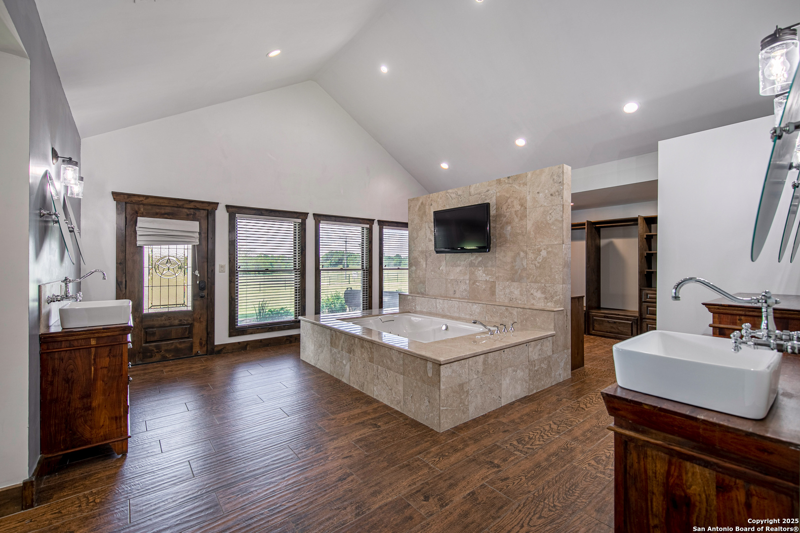 9560 Old Colony Line Road Dale TX 78616