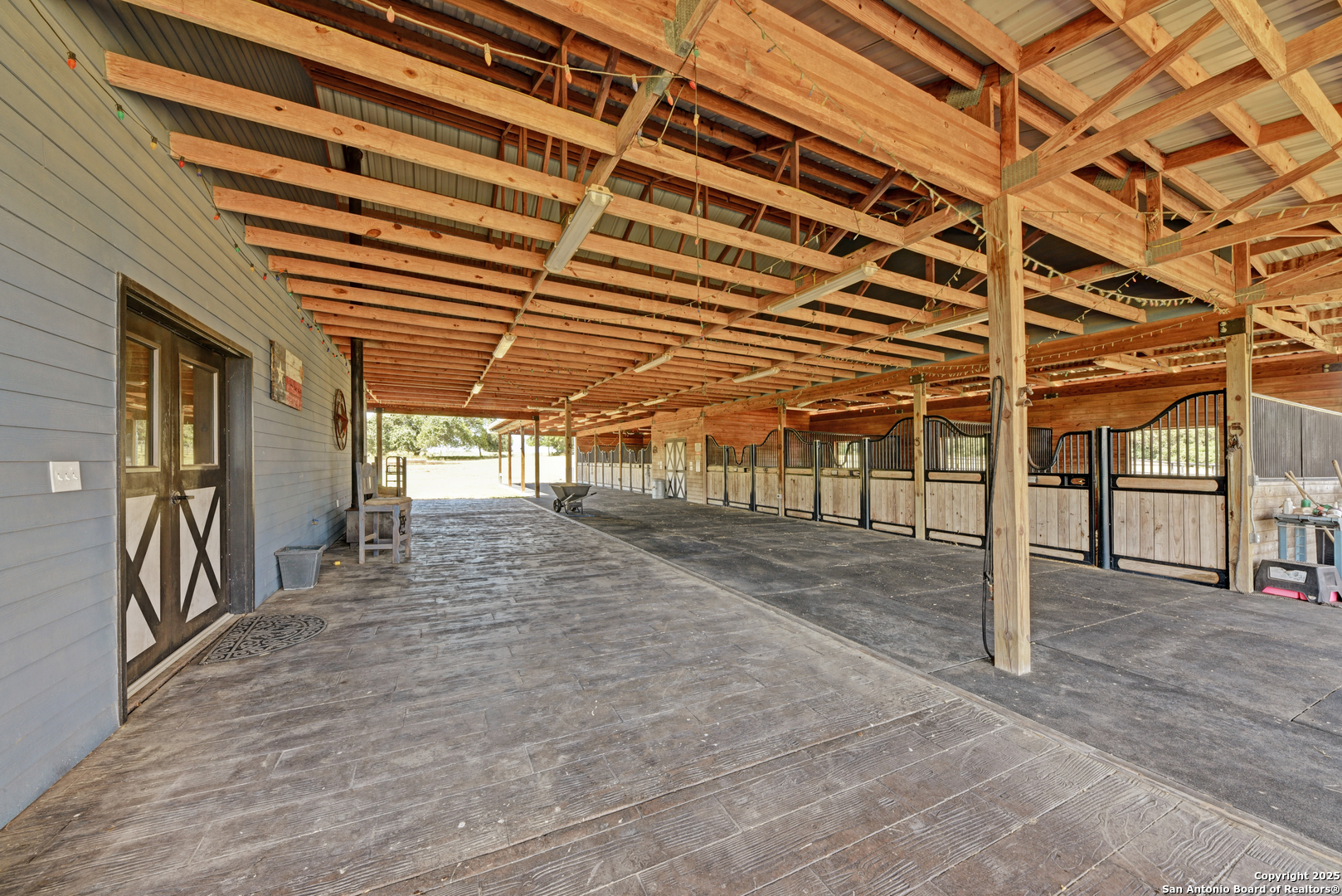 9560 Old Colony Line Road Dale TX 78616
