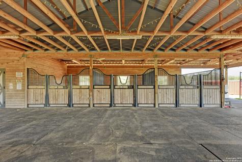 9560 Old Colony Line Road Dale TX 78616