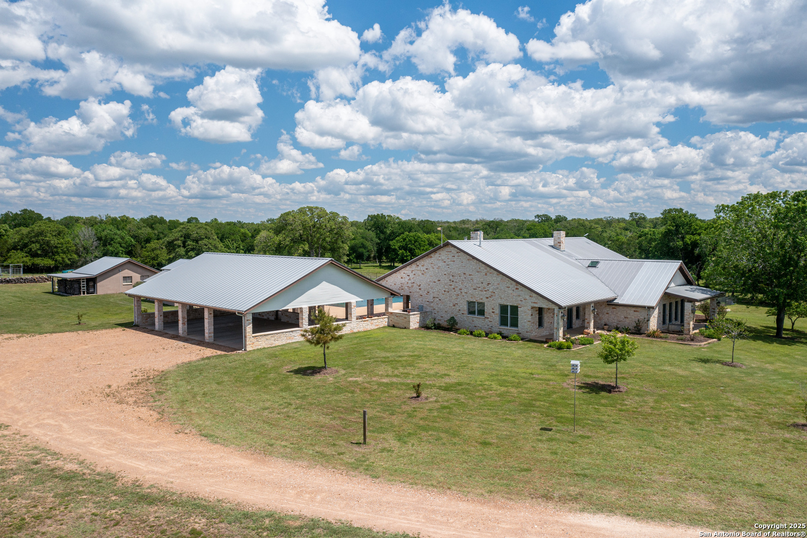 9560 Old Colony Line Road Dale TX 78616