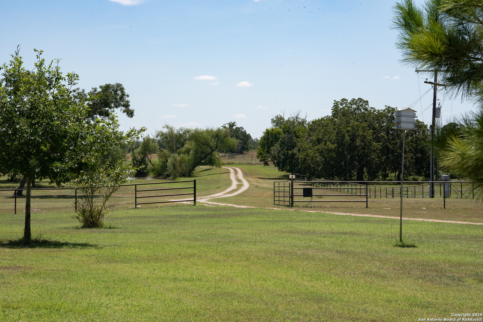 9560 Old Colony Line Road Dale TX 78616