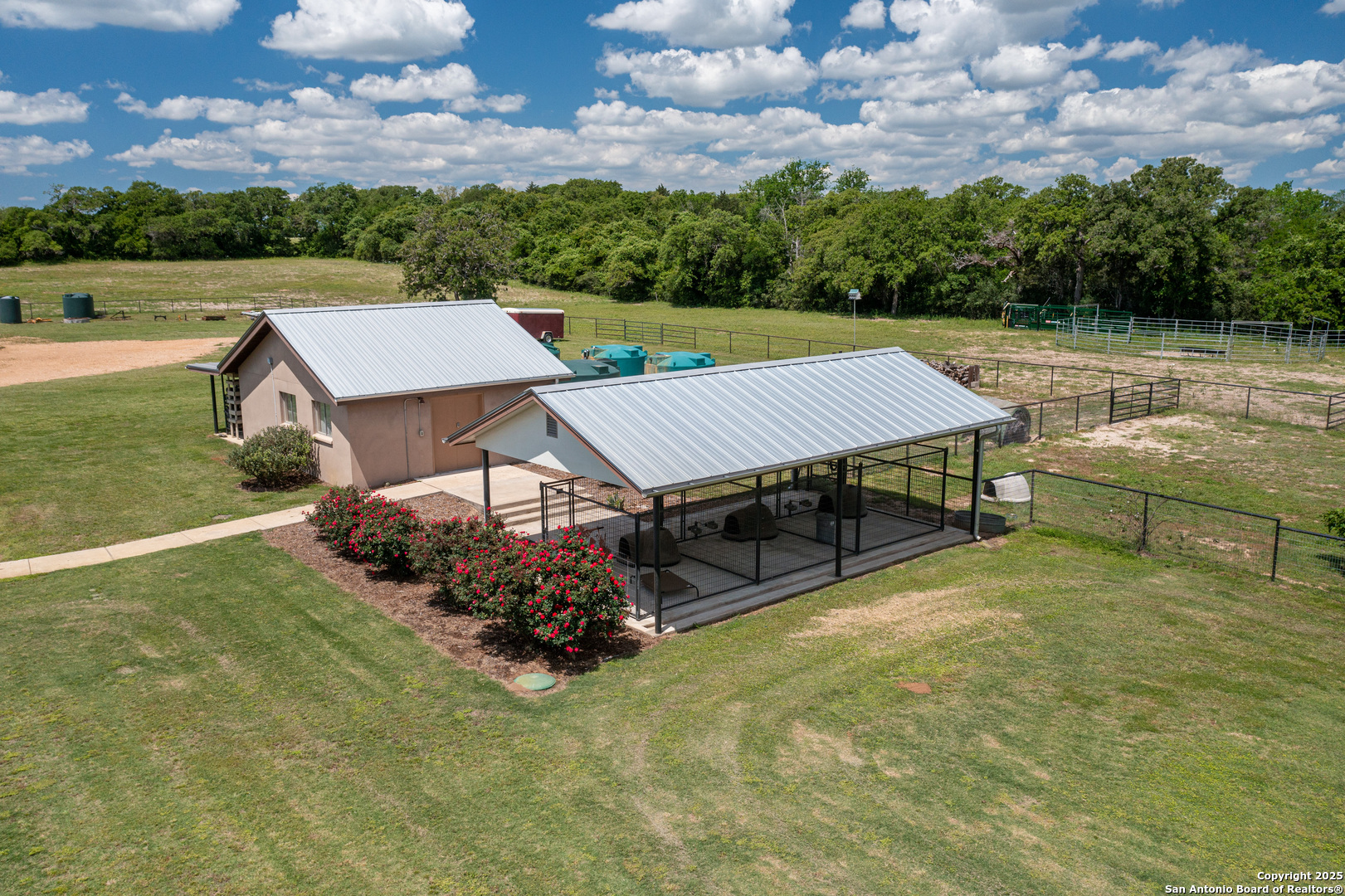 9560 Old Colony Line Road Dale TX 78616