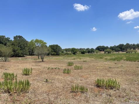 3505 County Road 476 Nixon TX 78140