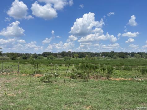 3505 County Road 476 Nixon TX 78140