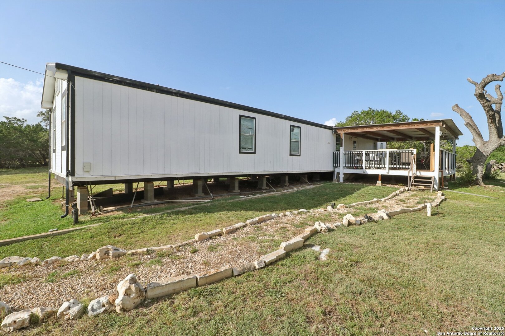 160 Deer View Pipe Creek TX 78063