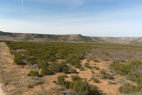 01 Warhorse Ranch Robert Lee TX 76945